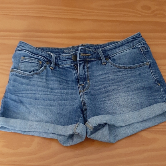 Mossimo Supply Co. Pants - Mossimo mid rise midi denim jean shorts